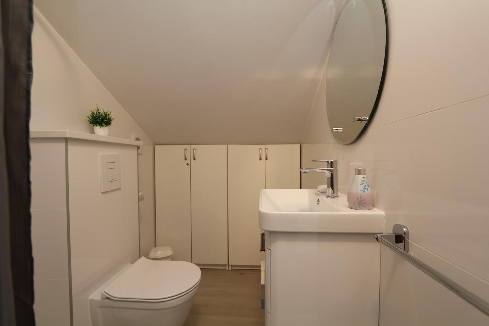 Simple -no Parking Appartement